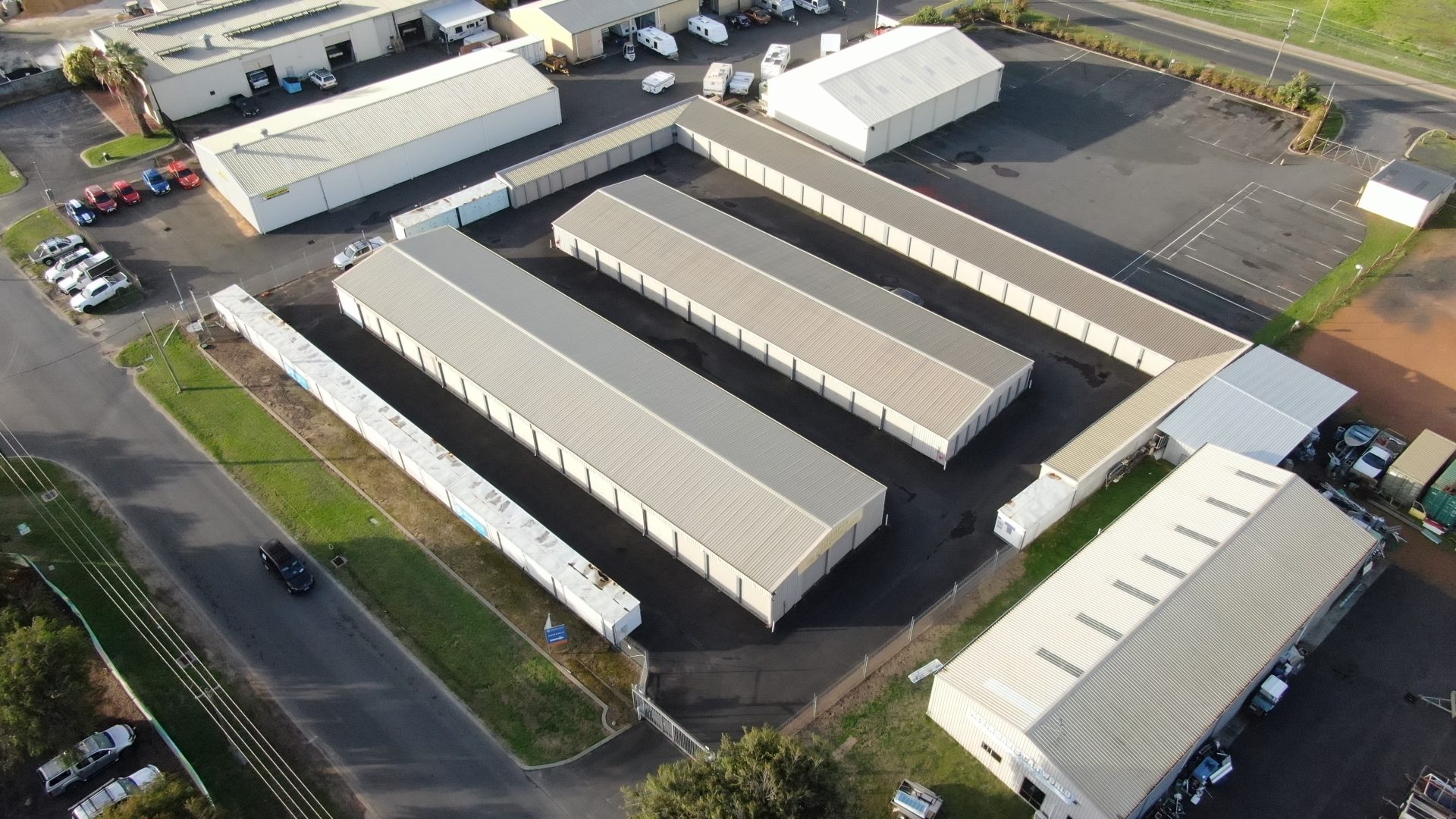 http://StoreLocal%20Busselton%20self%20storage%20facility%20aerial%20shot.